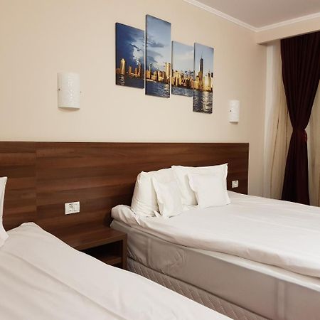 Hotel Hermes Alba Iulia Exterior foto