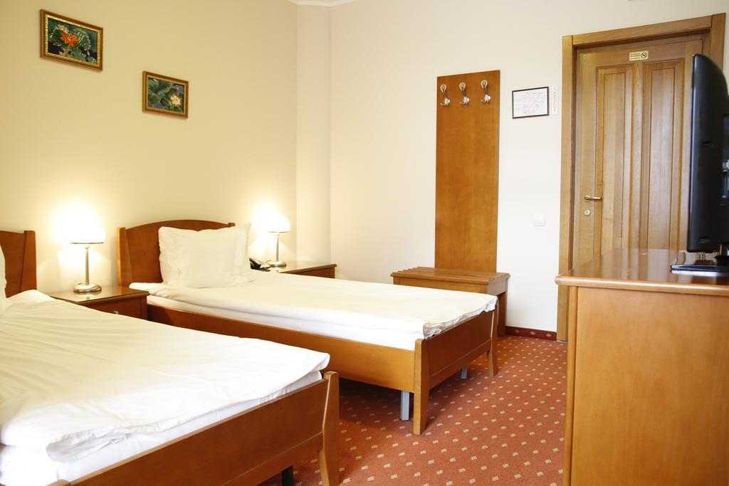 Hotel Hermes Alba Iulia Exterior foto